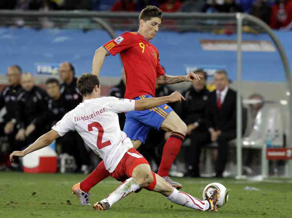  斯图加特老将临危受命替补登场建奇功