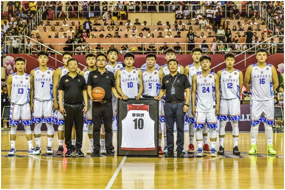 凯泽斯劳滕主场氛围火爆, 球迷支持助推球队反弹