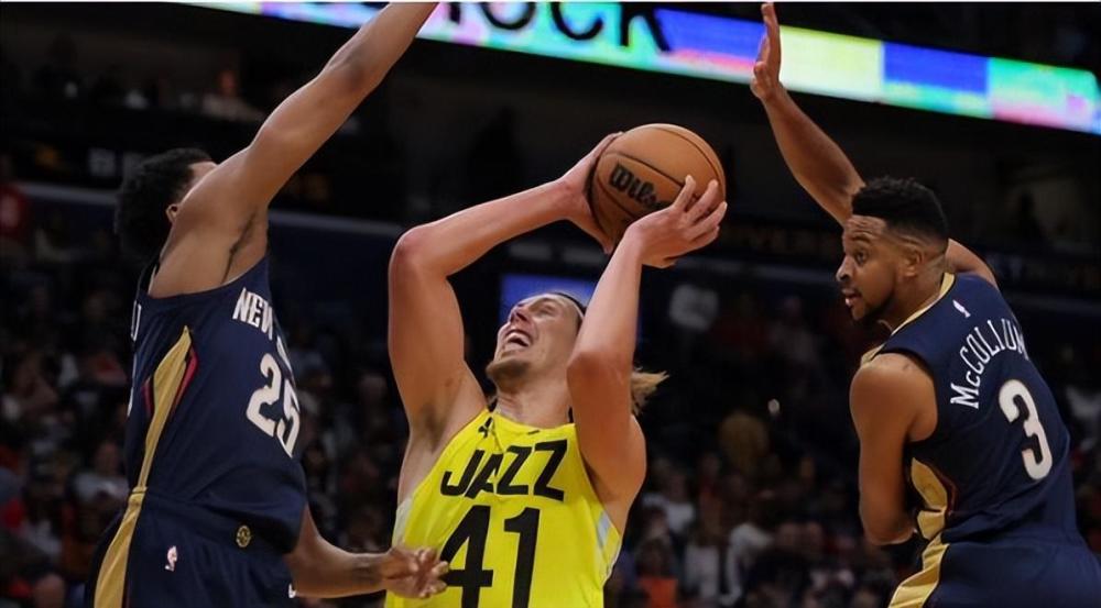  火箭,申京低位脚步戏耍戈贝尔,休城内线复兴计划迈出关键一步  